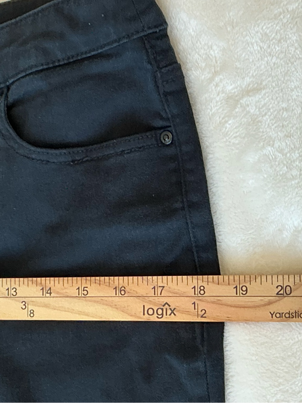 Chico’s So Slimming Slim Jeans Black Cropped Stretch Denim Women’s Size 1 Short - Picture 8 of 11